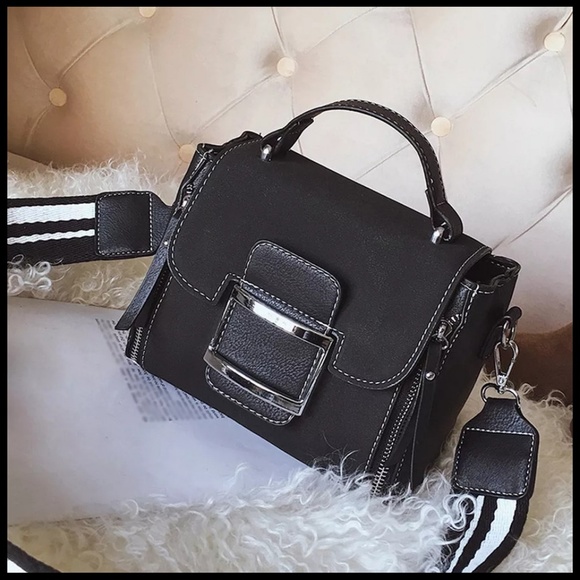 NEW BORDEAUX Crossbody - Picture 3 of 7